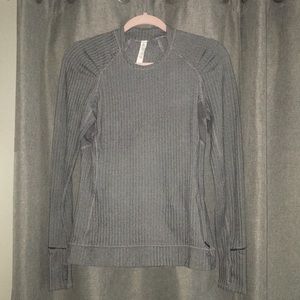Lululemon long sleeve Size 6